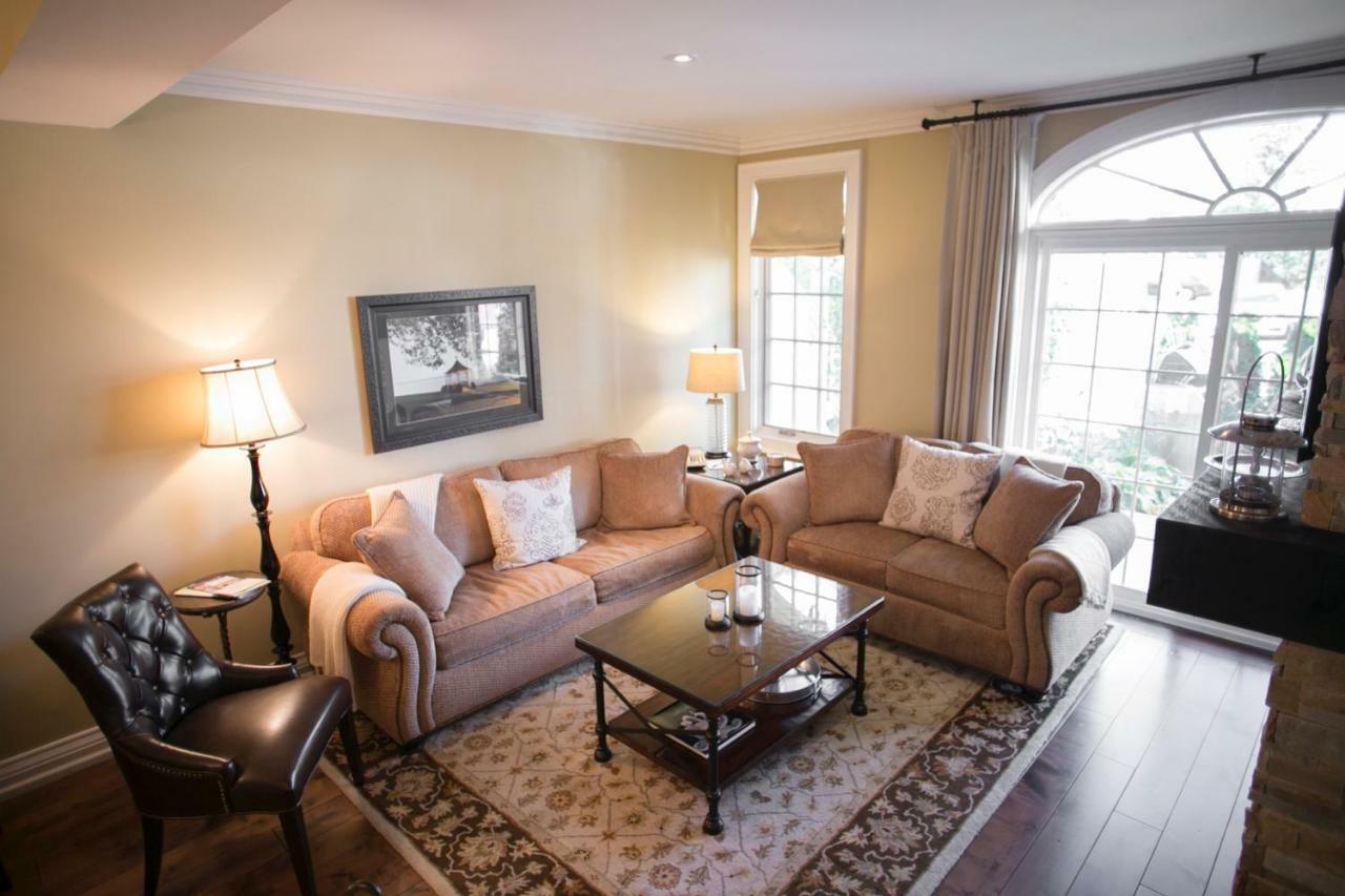 124 On Queen Hotel & Spa Niagara-on-the-Lake Exterior foto A living room